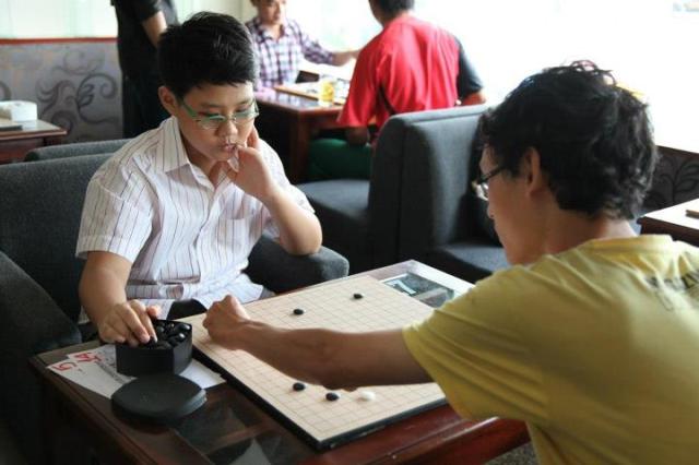 526341_4215504982566_633377329_n