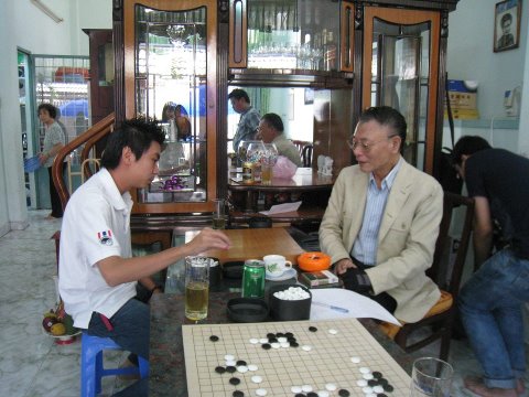 71468_494272027296231_1253877207_n